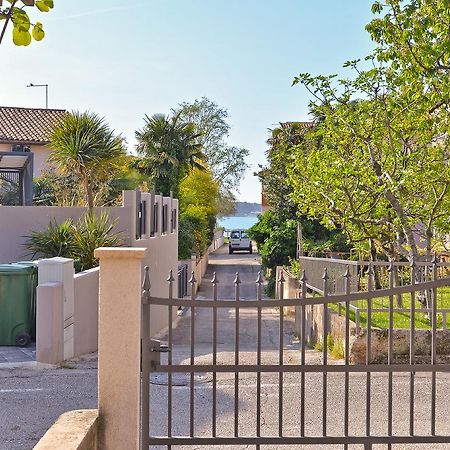 Apartment Ljiljana 1553 Новиград Экстерьер фото