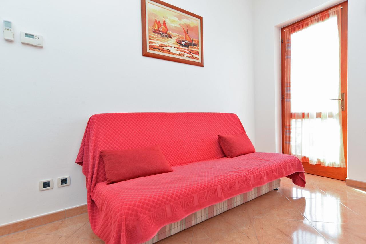 Apartment Ljiljana 1553 Новиград Экстерьер фото