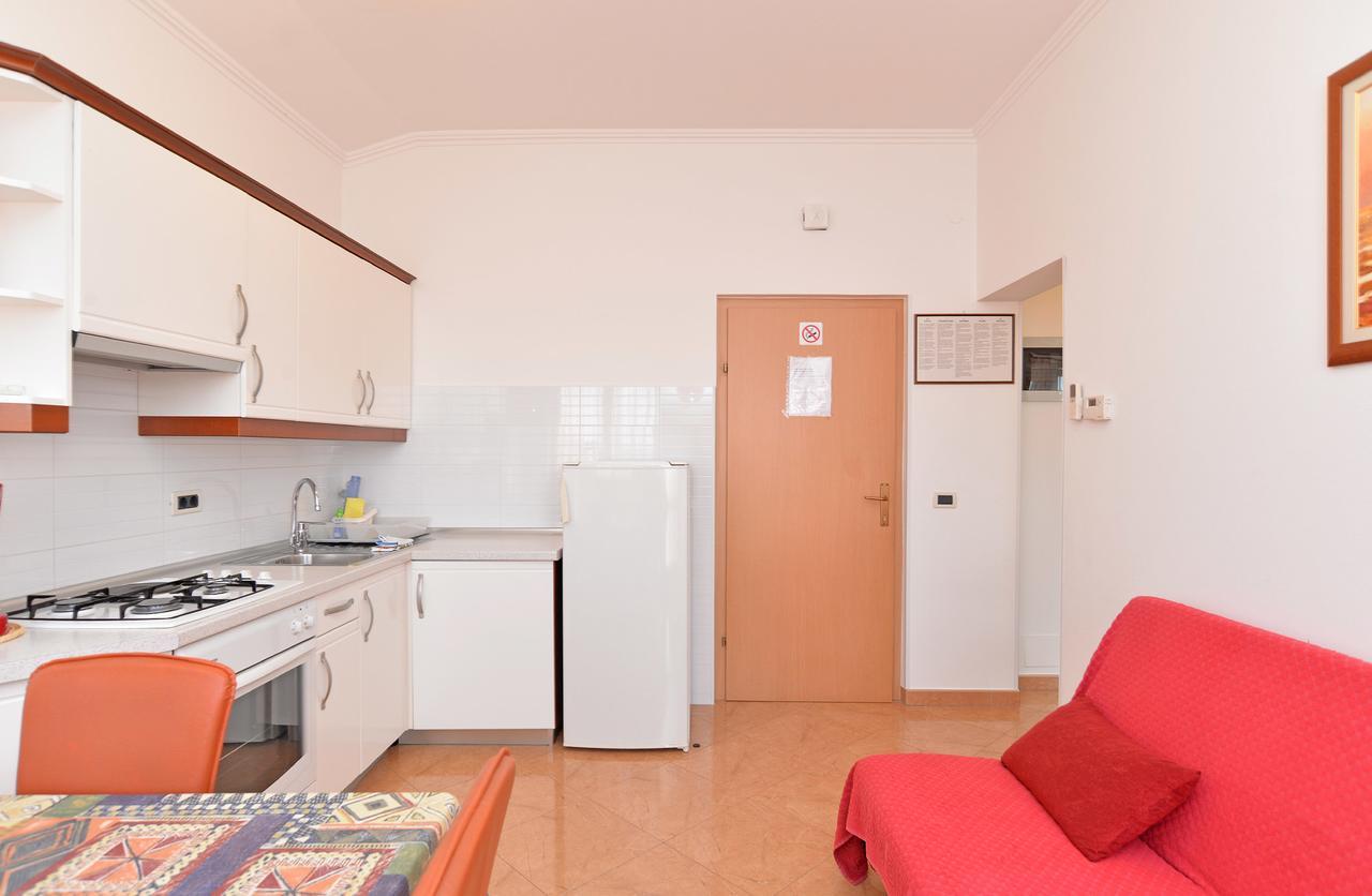 Apartment Ljiljana 1553 Новиград Экстерьер фото