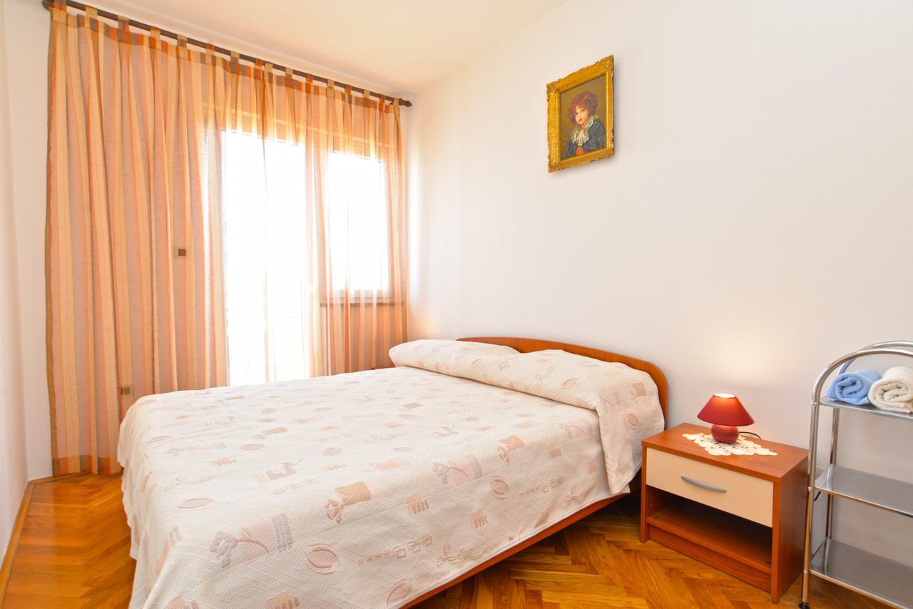 Apartment Ljiljana 1553 Новиград Экстерьер фото