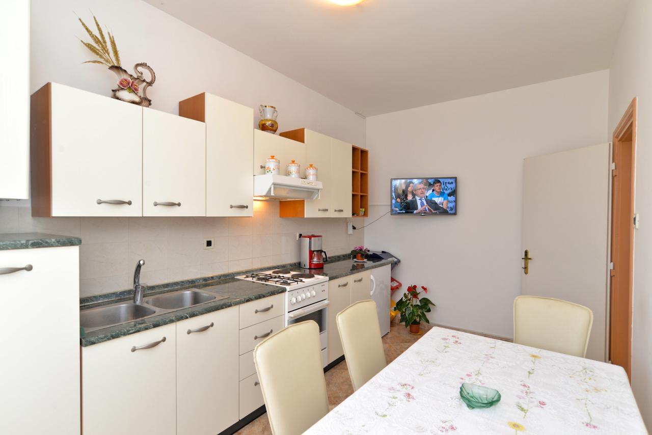 Apartment Ljiljana 1553 Новиград Экстерьер фото